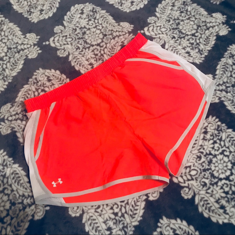 Under Armour Heat Gear Shorts 🧡